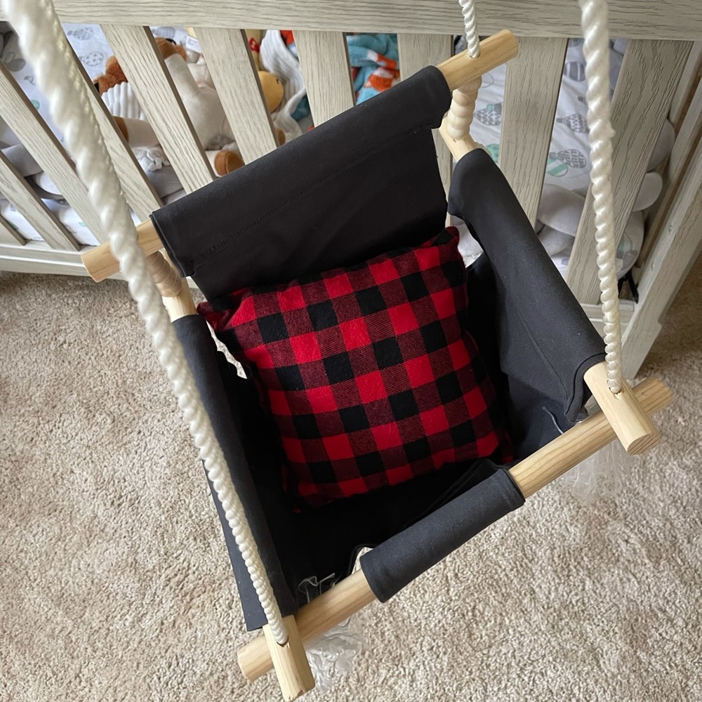 Baby swing